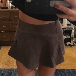 Grey faux-suede skort